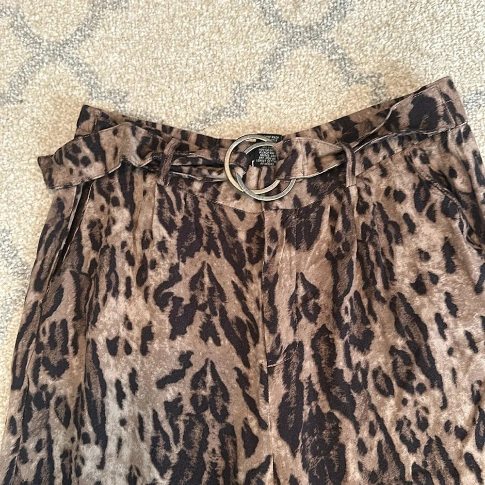 Leopard Print High Waist Wide Leg Trousers - Picture 2 of 7